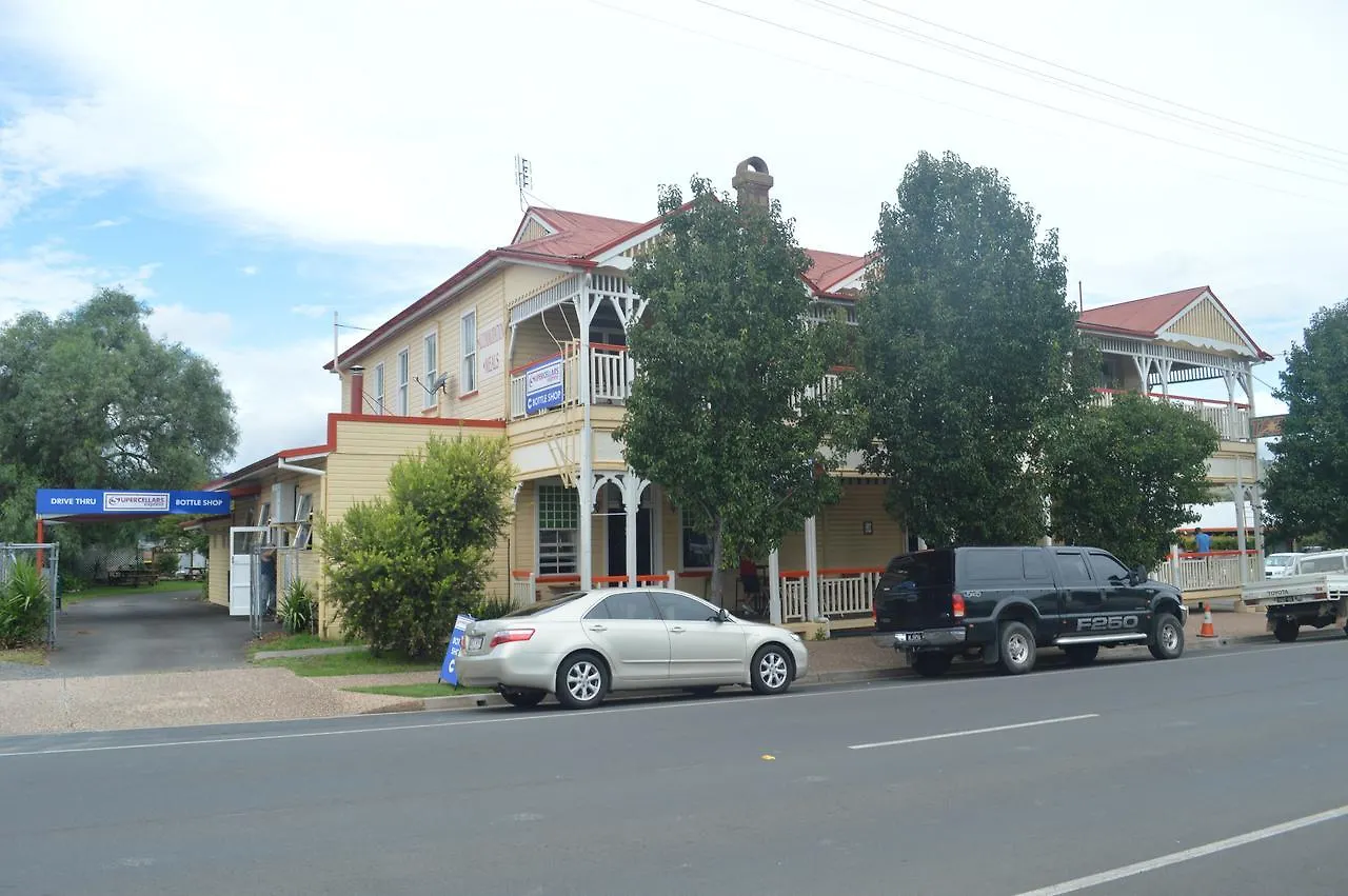 Killarney Hotel