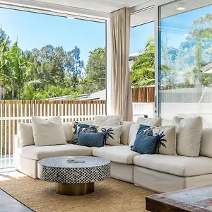 Audrey Byron Bay